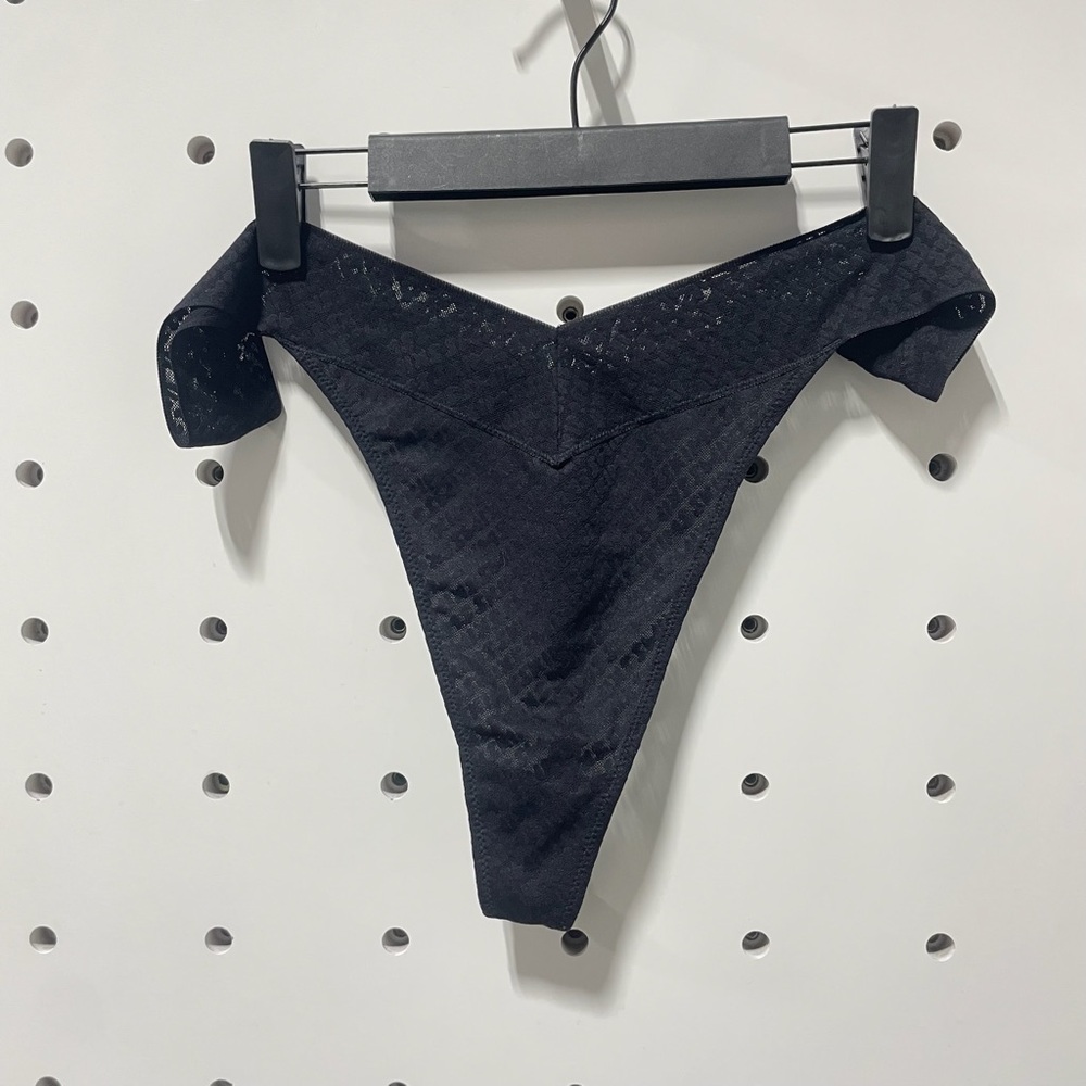Skims Black Lace Thong Size 4X